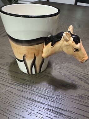 Handcrafted 3D  Ceramic Horse Mug in Cream and Tan - Decorative Home Art
